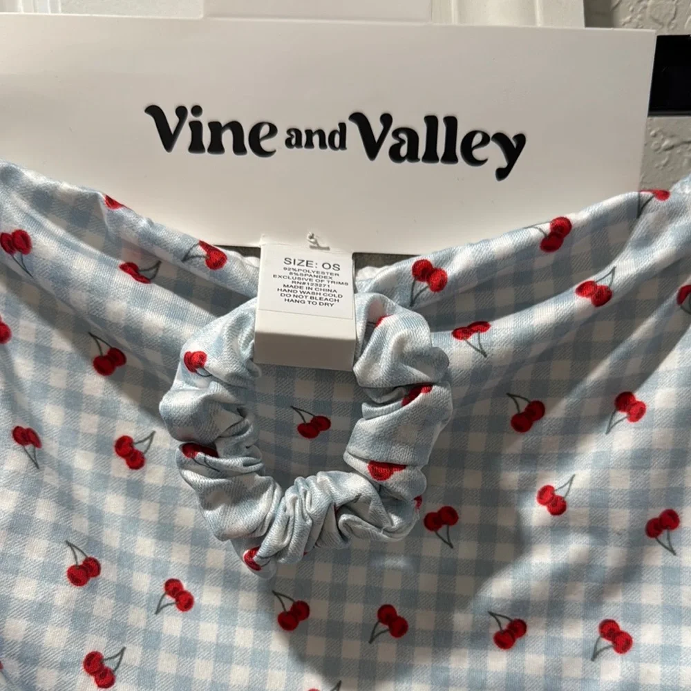 Cherry Print Tank Top - Picture 2 of 4